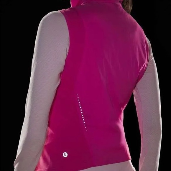 NWT lululemon push your pace vest - Picture 3 of 8